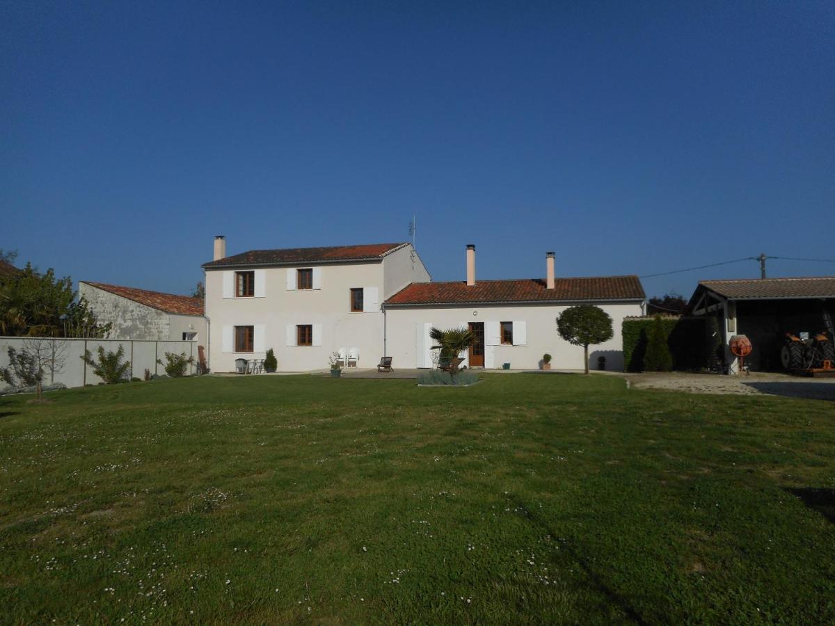 Le Logis De L'Etore Сен-Жан-д'Анжели Экстерьер фото